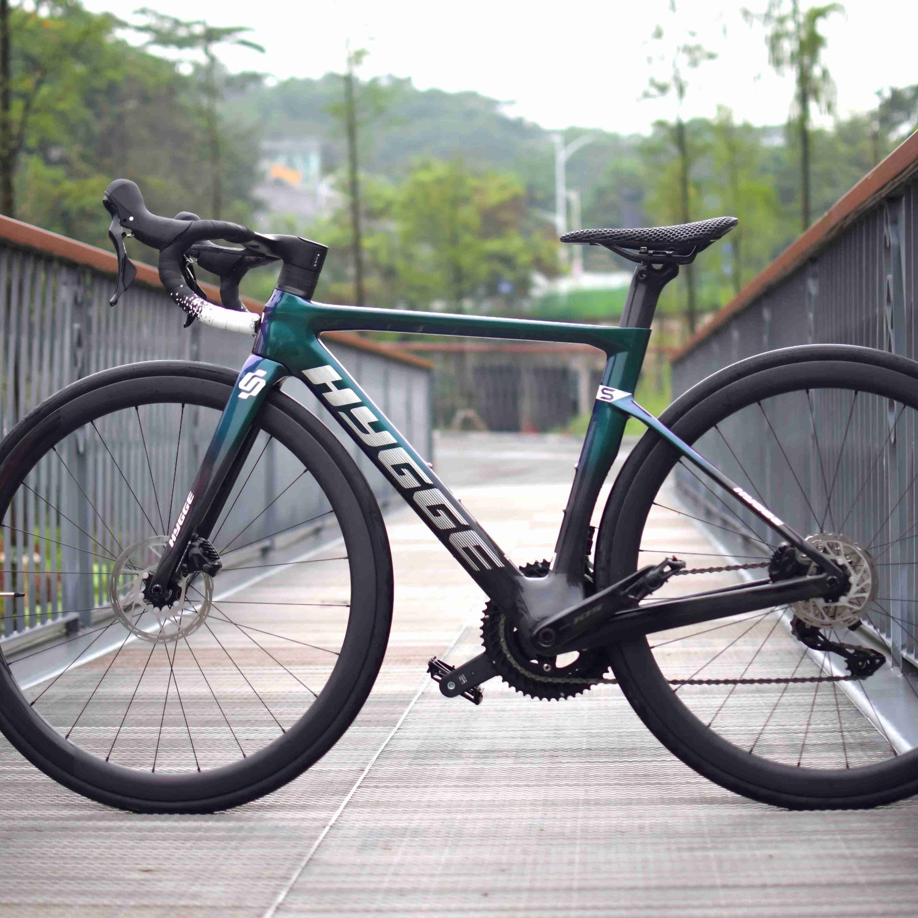 Model S 2024 EPS molded frameset equipped with newly released